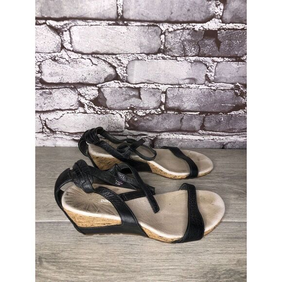 Patagonia Black Leather Ankle Strap Cork Wedge Sandals Women’s Sz 6.5M US/37EU - Picture 13 of 16